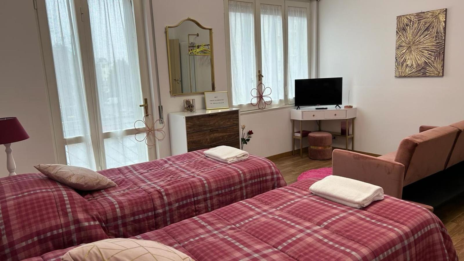 Comfort Accommodation Room Бергамо Экстерьер фото